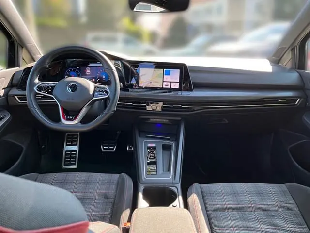 Volkswagen Golf 2021