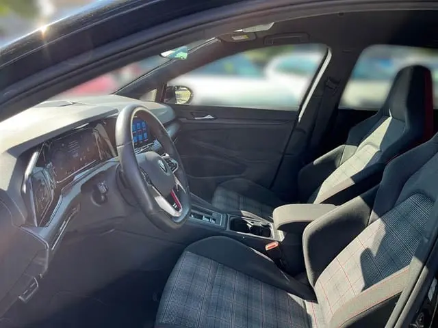 Volkswagen Golf 2021