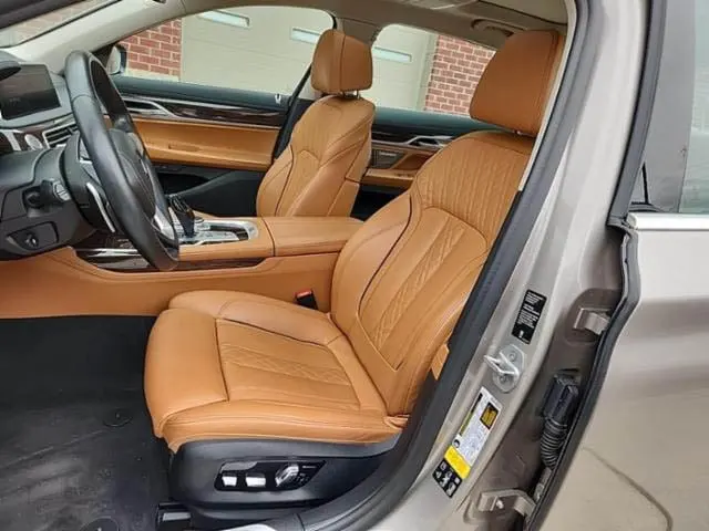 BMW 7 series 2021