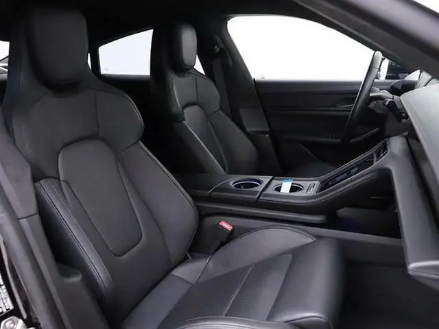 Porsche Taycan 2021
