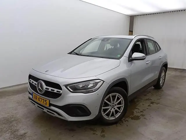 Mercedes-Benz GLA 2021