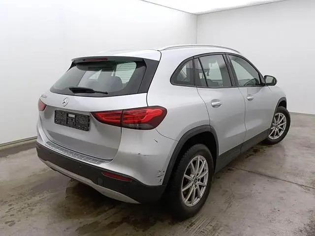 Mercedes-Benz GLA 2021