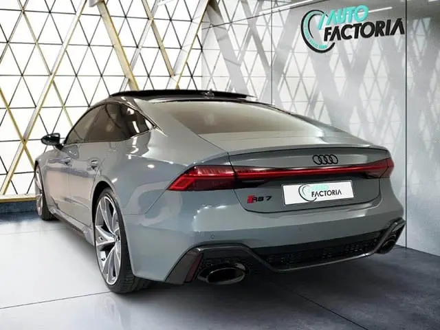 Audi RS7 2021