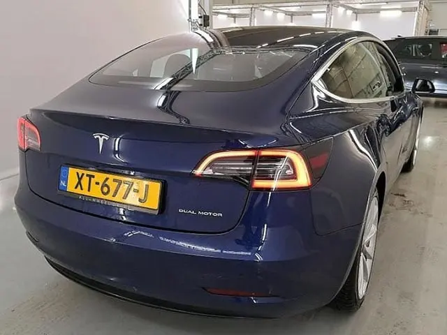 Tesla Model 3 2019