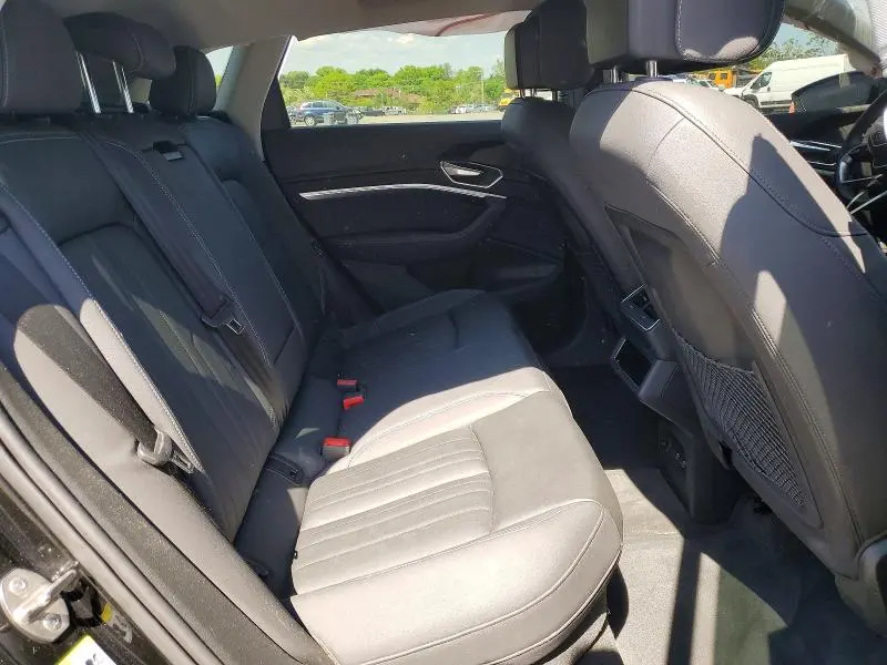 AUDI E-TRON 2021 VIN WA1AAAGEXMB020642
