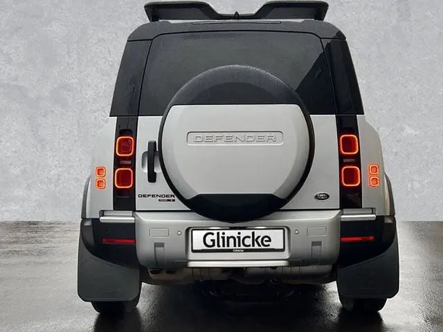 Land Rover Defender 2020