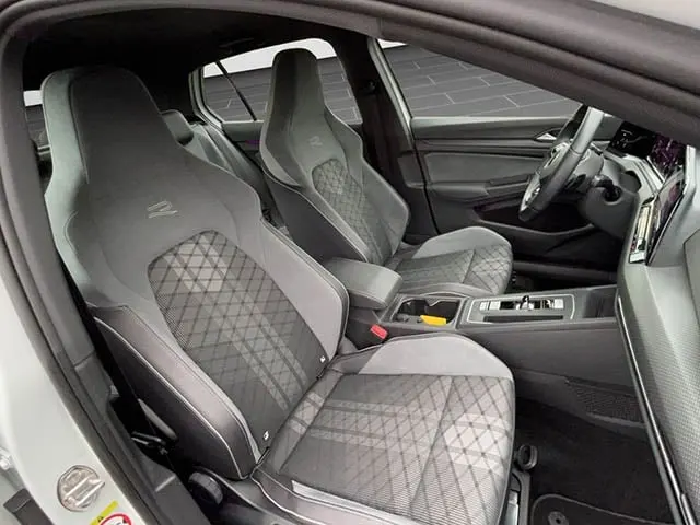 Volkswagen Golf 2021