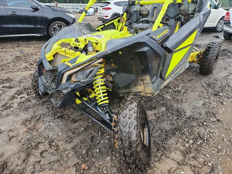 CAN-AM SIDEBYSIDE 2020