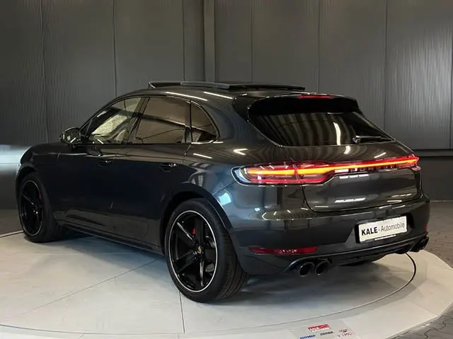 Porsche Macan 2021