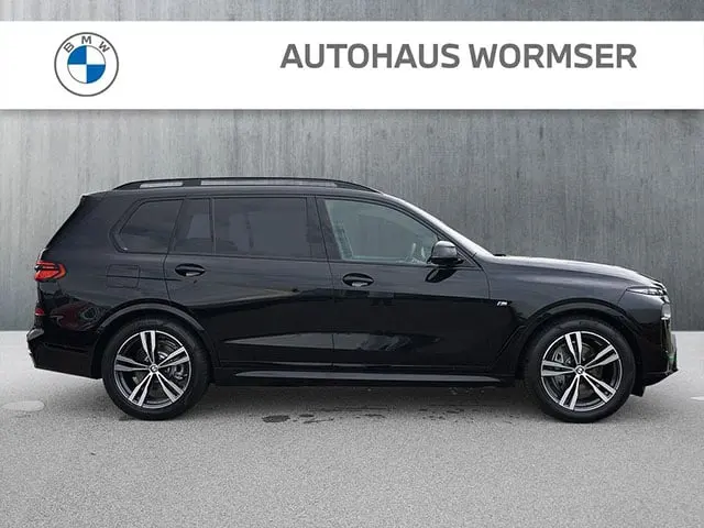 BMW X7 2024