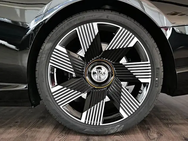 Rolls-Royce Spectre 2024