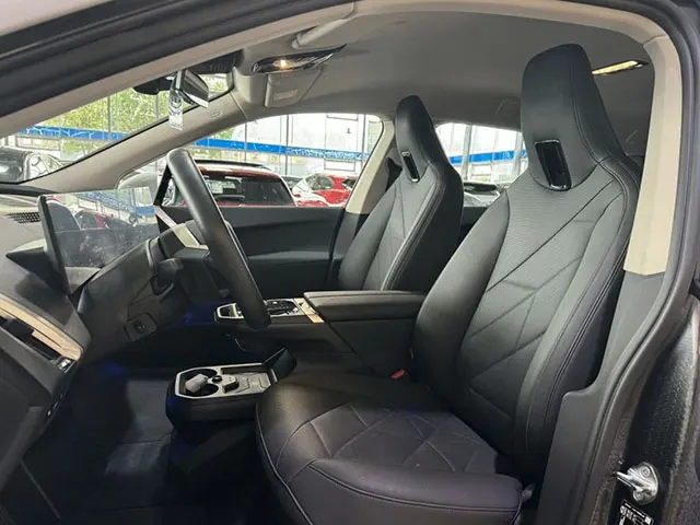 BMW iX 2023
