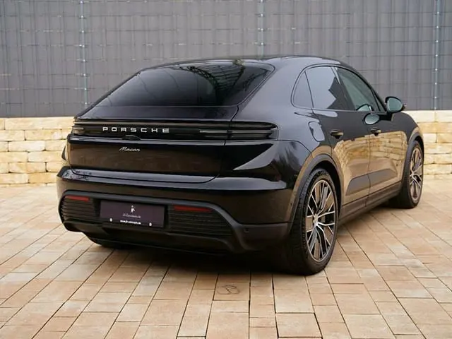Porsche Macan 2024