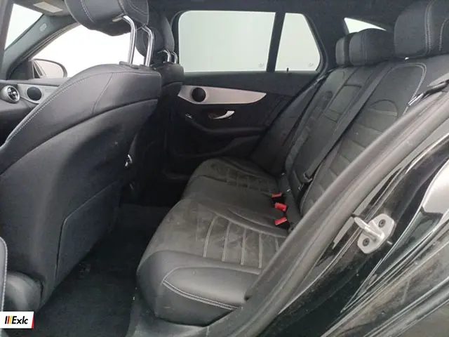 Mercedes-Benz C-Class 2021
