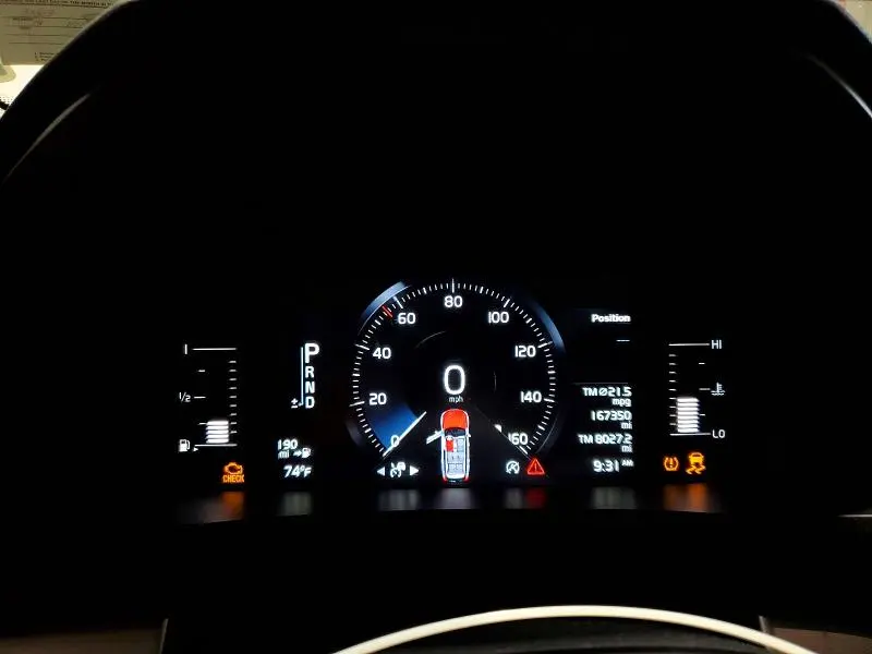 VOLVO XC90 2018 VIN YV4102PK7J1351052