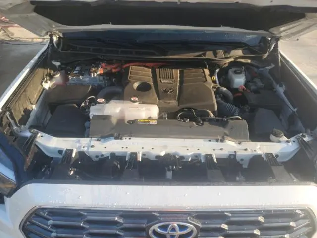2023 Toyota Sequoia SR5