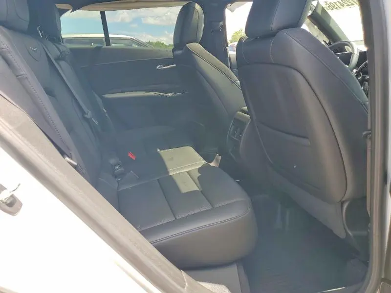 CADILLAC XT4 2024 VIN 1GYFZFR47RF100299