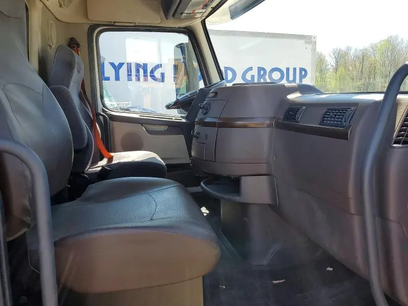 VOLVO VN 2017 VIN 4V4N39TG0HN977426