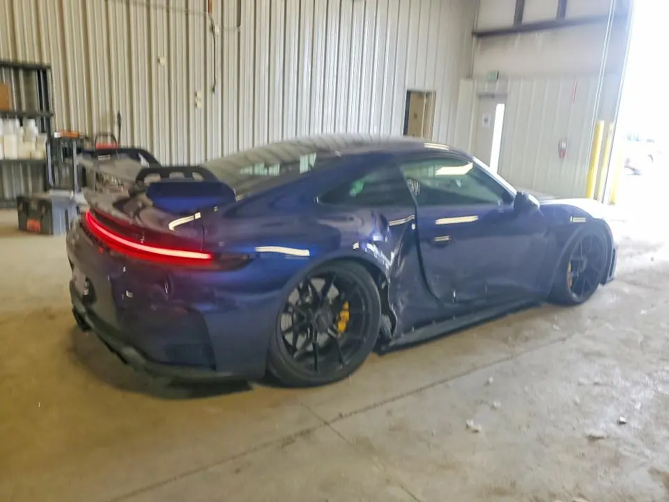 2025 PORSCHE 911