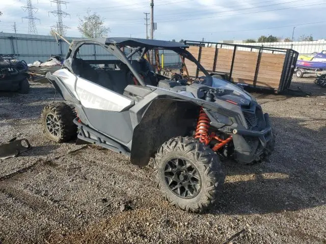 CAN-AM SIDEBYSIDE 2020