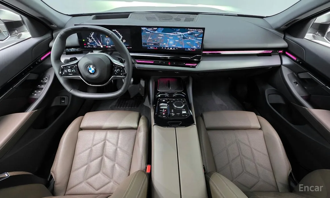BMW 5 Series 2023 520i