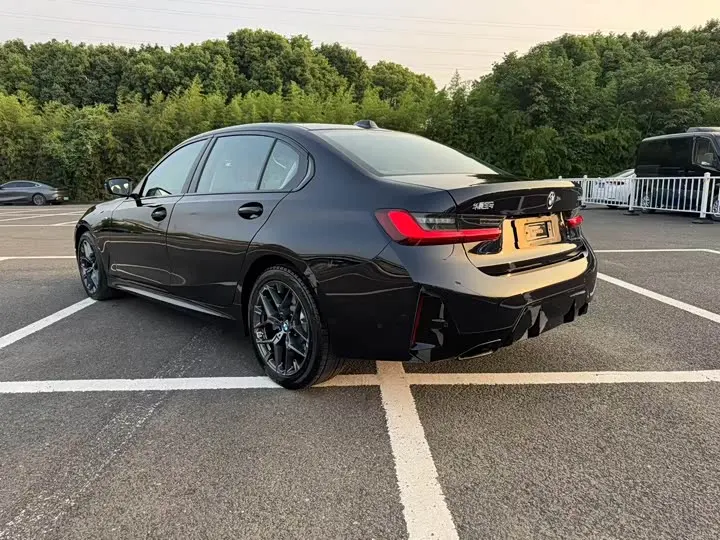 BMW 3 Series 2026 2026款 330Li M运动曜夜套装
