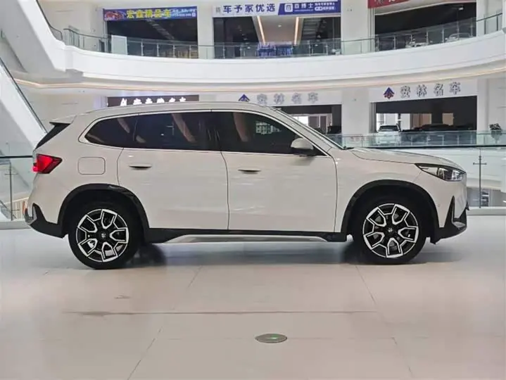 Фото 7 - BMW X1