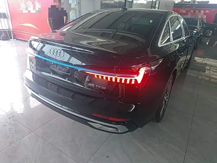 Audi A6L 2026 2026款 45 TFSI 臻选动感型