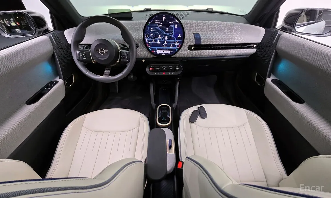 Mini Cooper 2025 SE Favoured