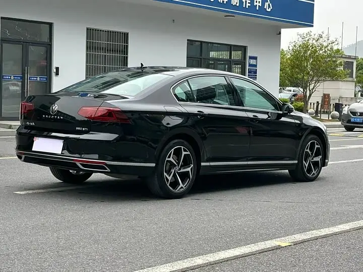 Volkswagen Magotan 2026 2026款 3000万辆甄选款 380TSI DSG豪华型