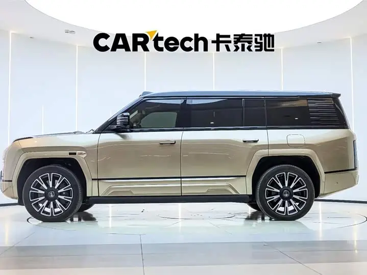 BYD Yangwang U8 2025 2025款 鼎世版