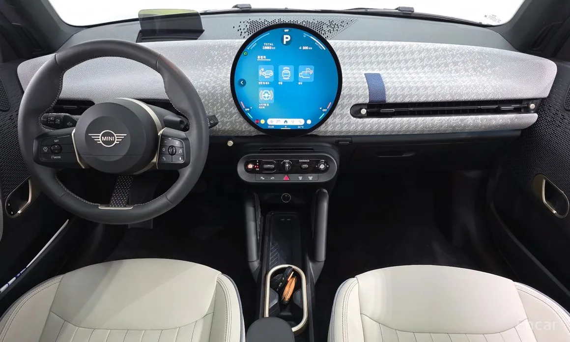 Mini Cooper 2025 SE Favoured