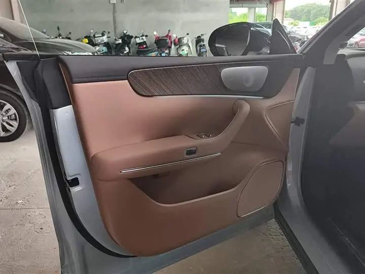 Leapmotor C11 2027 2027款 纯电 640激光雷达智尊版
