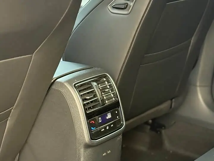 Volkswagen Magotan 2026 2026款 3000万辆甄选款 380TSI DSG豪华型