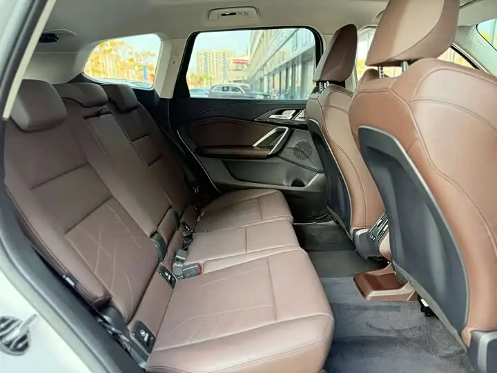 BMW X1 2025 2025款 sDrive25Li X设计套装