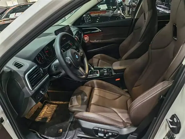 BMW 1 Series 2023 2023款 125i M运动曜夜版