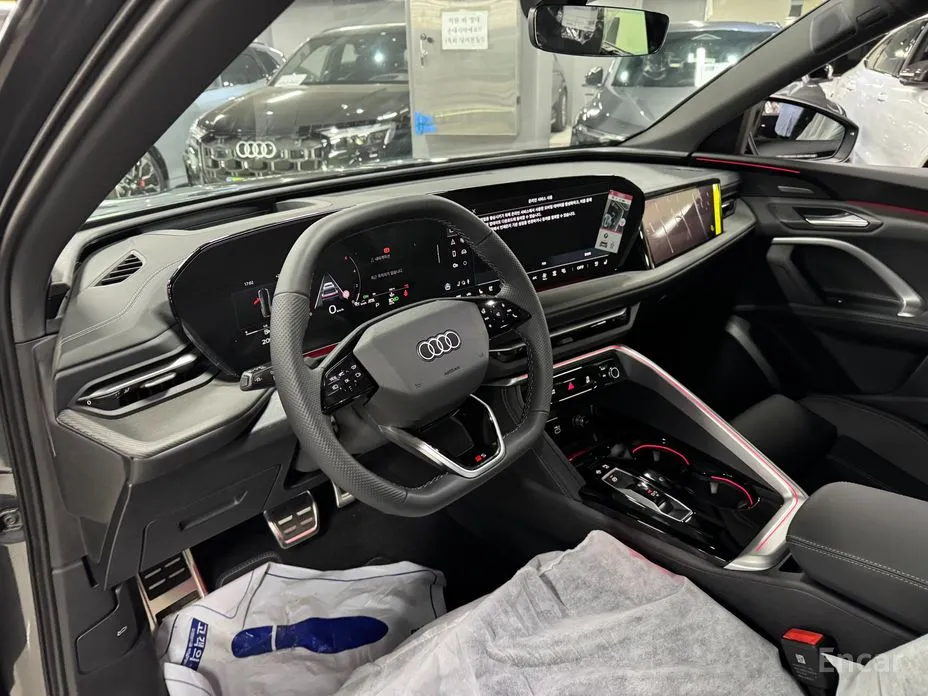 Audi Q5 2025 40 TDI Quattro S Line Black Edition