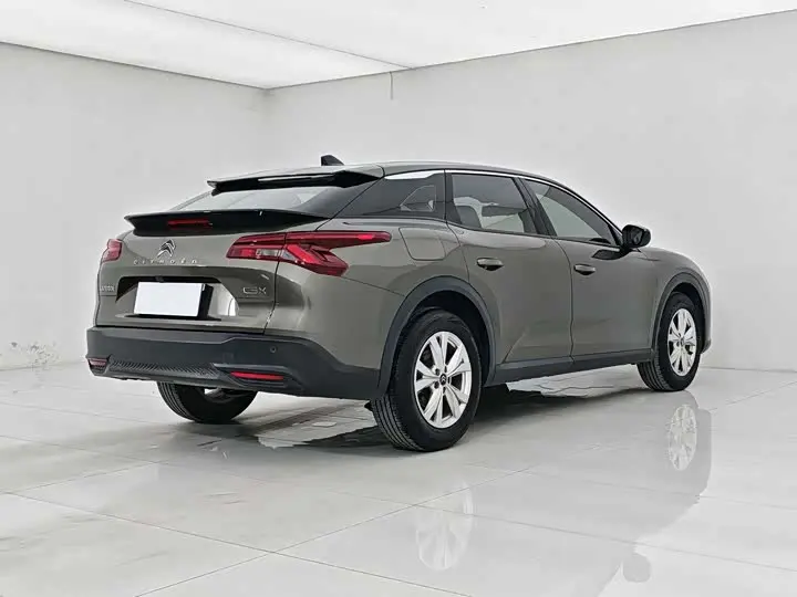 Citroen C5 X 2025 2025款 1.6T 海外版