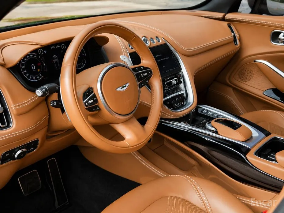 Aston Martin DBX 2020 4.0 V8