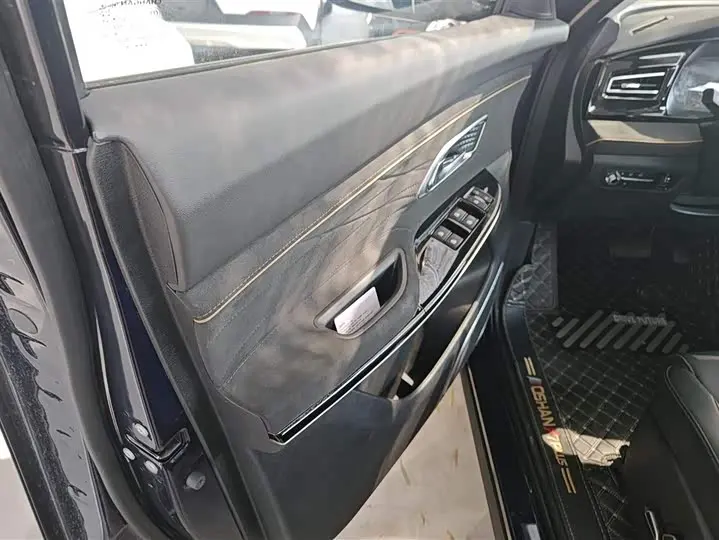 Changan Oshan X7 Plus 2023 2023款 畅享版 1.5T自动尊贵型 7座