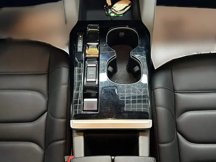 Citroen C5 X 2025 2025款 1.6T 海外版