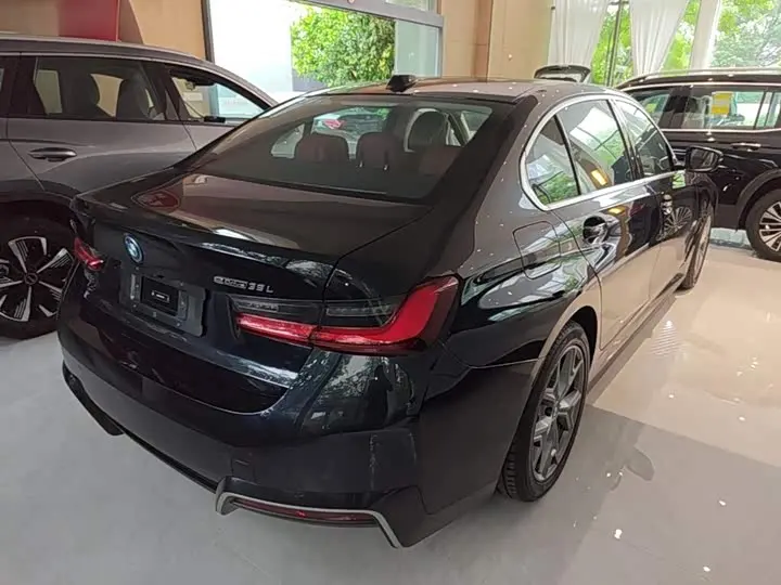 BMW i3 2026 2026款 eDrive 35 L