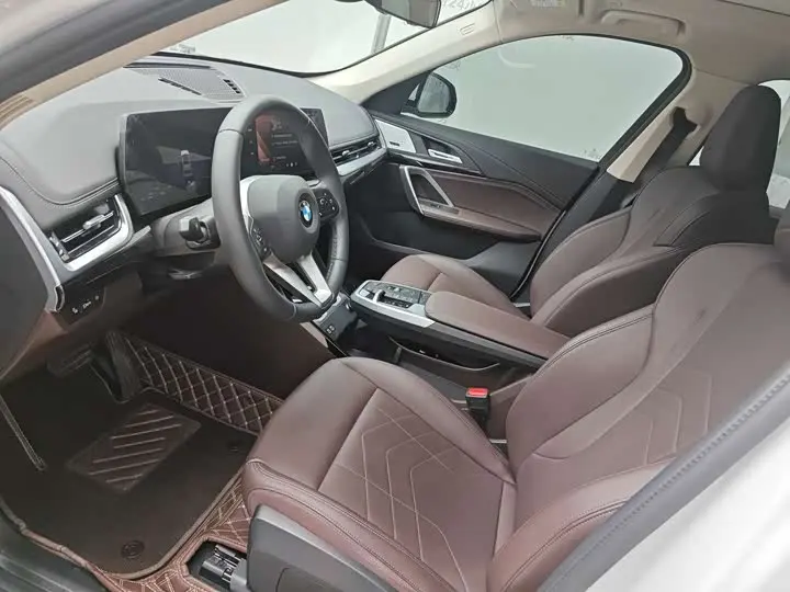 BMW X1 2025 2025款 sDrive25Li X设计套装