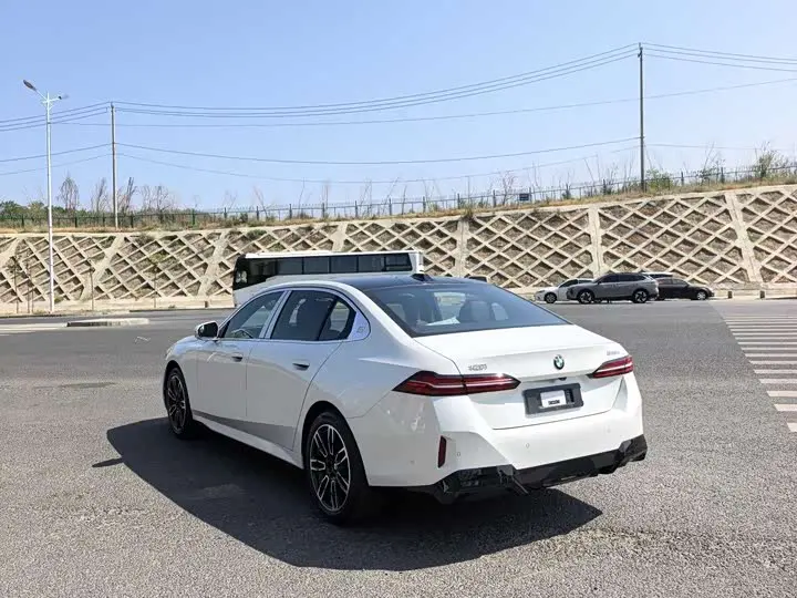 BMW 5 Series 2026 2026款 525Li M运动套装