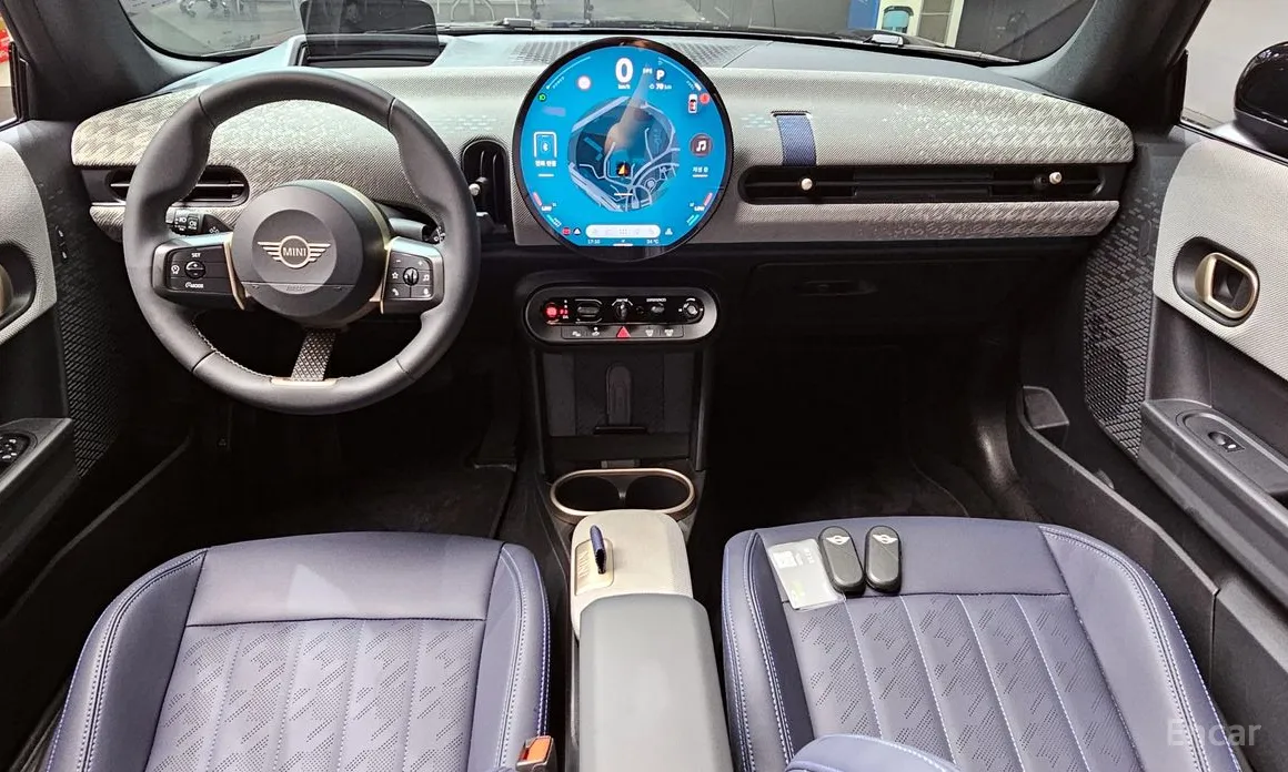 Mini Cooper Convertible 2025 Favoured