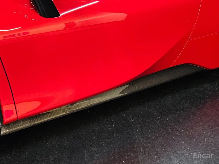 Ferrari SF90 2021 4.0