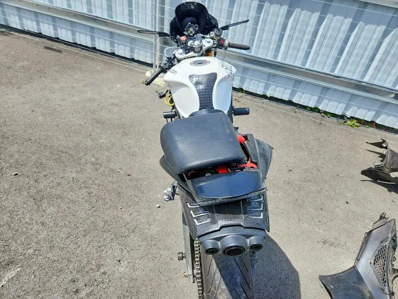 TRIUMPH DAYTONA 2011