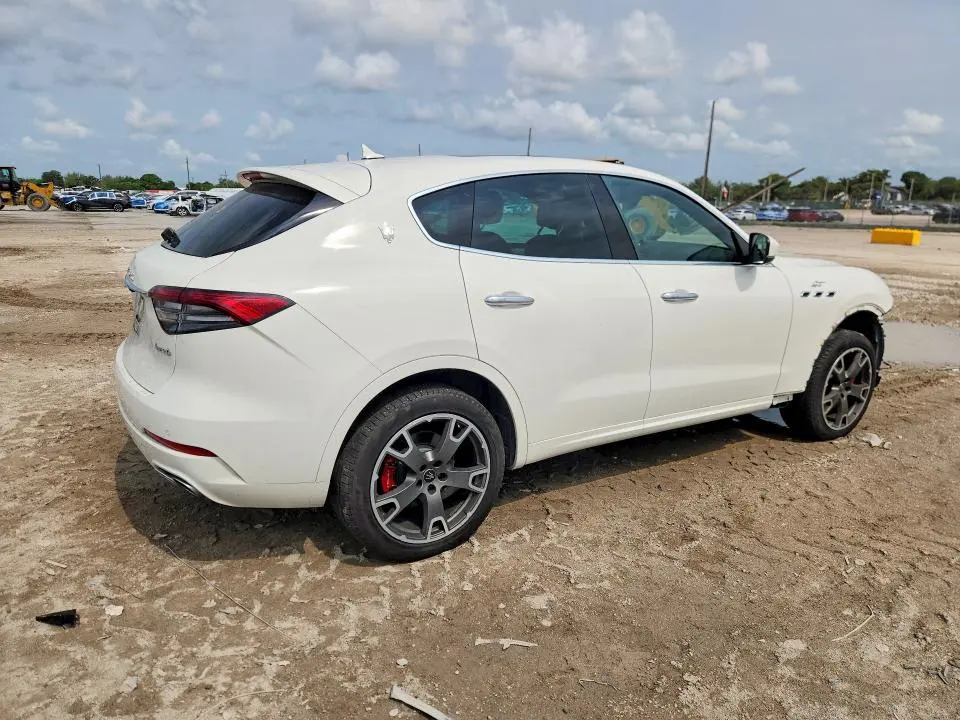 MASERATI ALL OTHER 2023 VIN ZN661XUA2PX419762