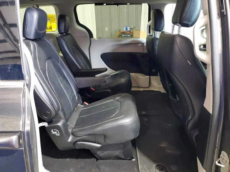 CHRYSLER PACIFICA 2019 VIN 2C4RC1BG9KR665762