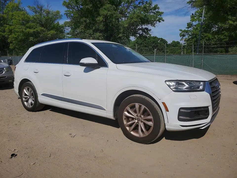 AUDI Q7 2017 VIN WA1AHAF77HD045829